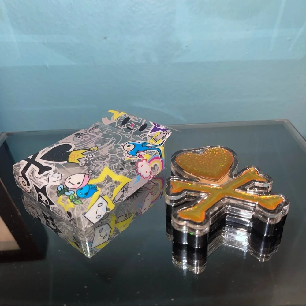 TOKIDOKI x Sephora Cromatico eyeshadow Savana - Yellow Gold Eyeshadow Glitter